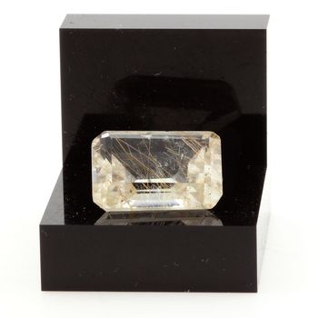 Quartz à Rutile & Autres. 14.23 ct.