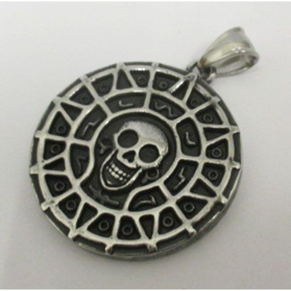 PENDENTIF METAL CROIX DE MALTE NOIR TOILE ARAIGNEE