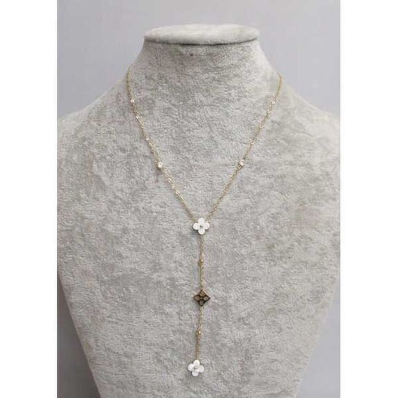 collection bijoux acier decollete plongeant fleur