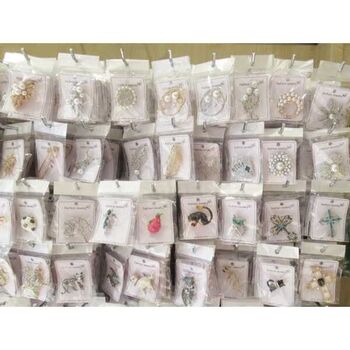 wholesaler in wedding pins