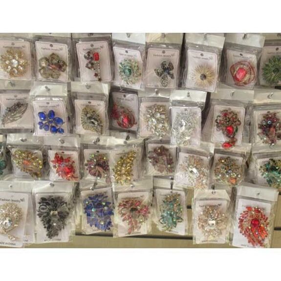 wholesaler in wedding pins
