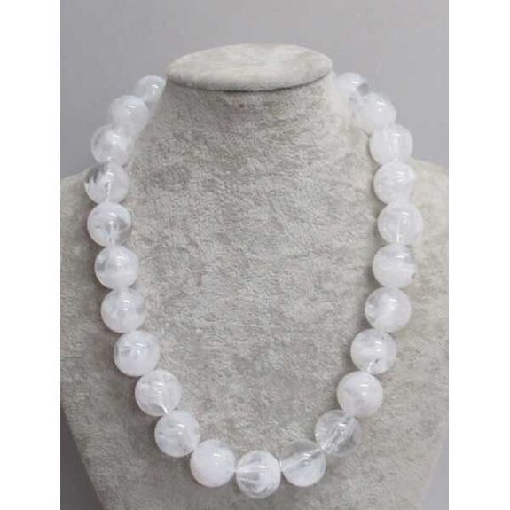 Bijoux boules transparent en collier