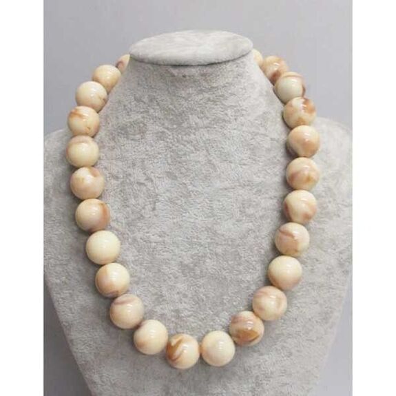 Beige faceted ball jewelry