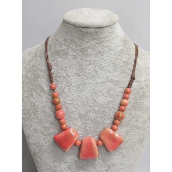 ceramic chain cube pendant in pink