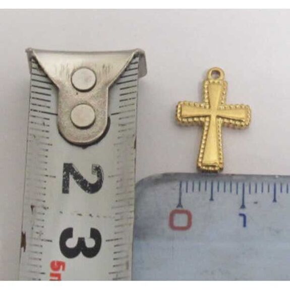 Metal cross pendant