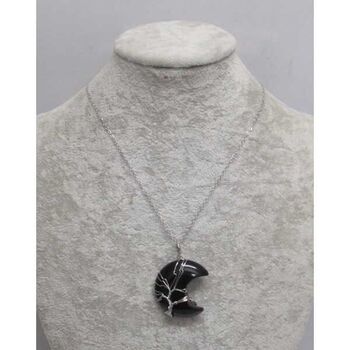 bijoux croissant onyx noir sur chaine acier