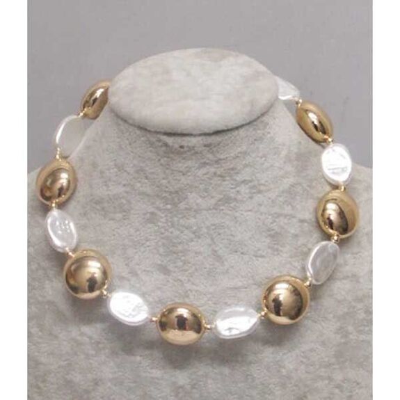 gold and mother-of-pearl pebble necklace
