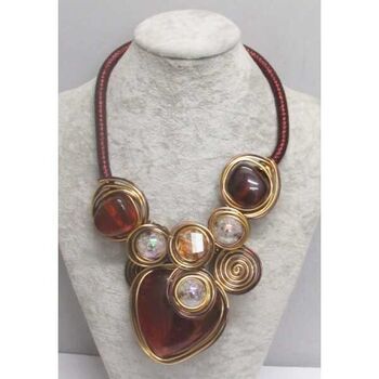 bijoux collier spirale resine marron