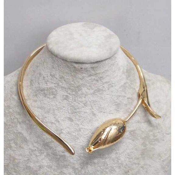 collier cerceau tulipe