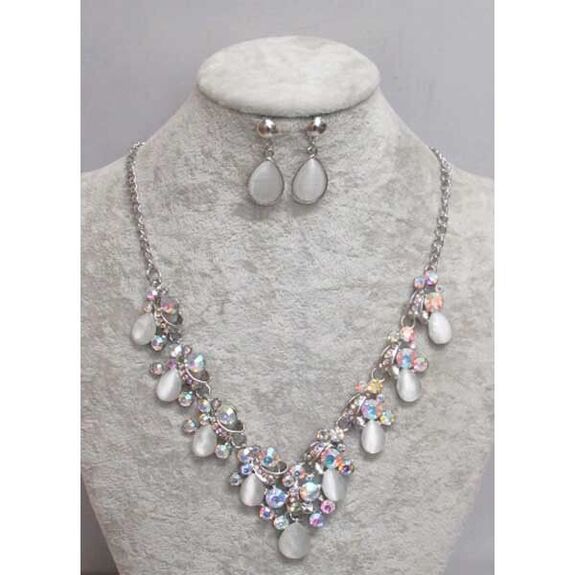 jewelry necklace tears cat's eye leaf