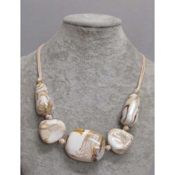 Bijoux collier femme en resine beige