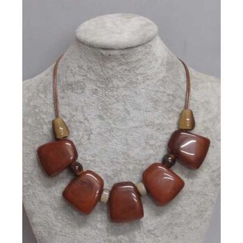 Bijouterie résine marron cordon reglable