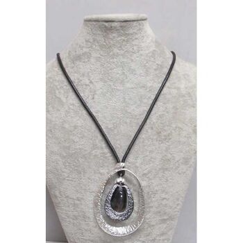 Bijoux  cordon  pendant argente noir résine