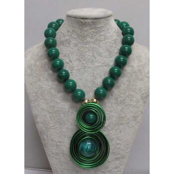 collier vert spirale boule fait main