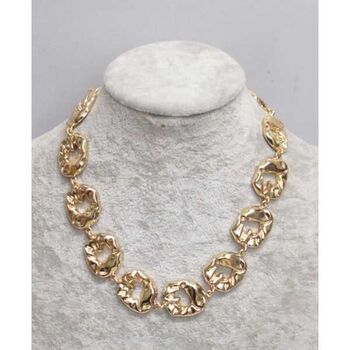 antillaise jewelery counter