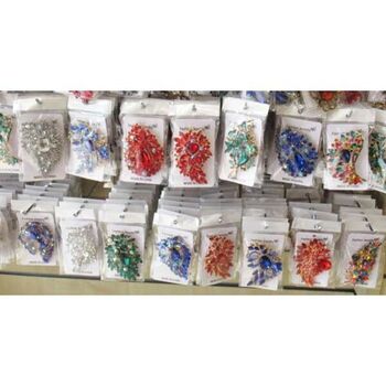 bijoux broches vendu en lot