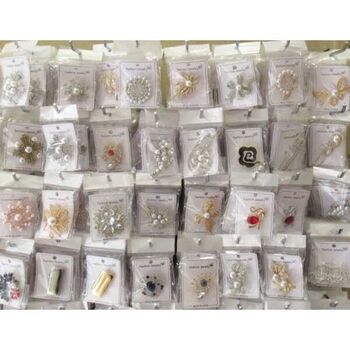 bijoux broches vendu en lot
