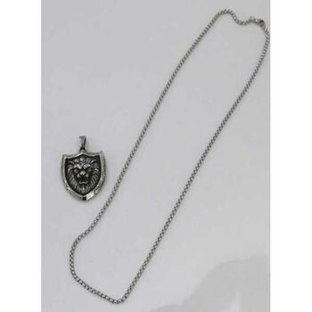 Steel pendant in a set