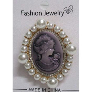 broche camée femme cadre perle