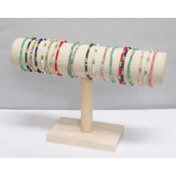 colored pearl bracelet in a lot sold by 20 assorted + support
