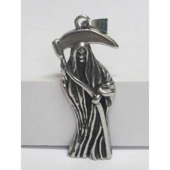 Pendentif en acier la camarde