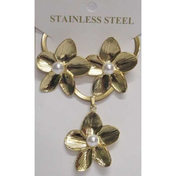 bijoux pendentif fleur petale perle