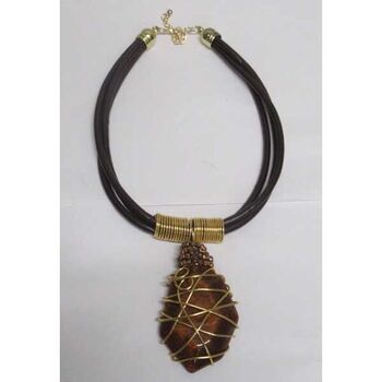 Alu caillou marron en bijoux collier