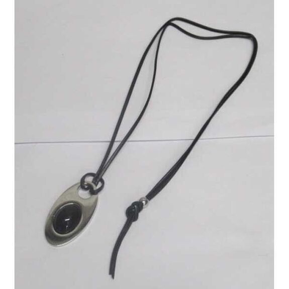 Bijoux pendentif larme pierre noir