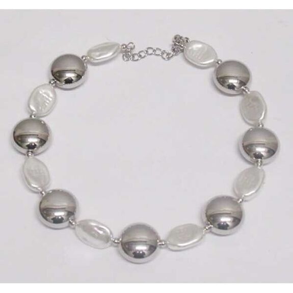 bijoux alternance pastille argentee et nacre cerceau