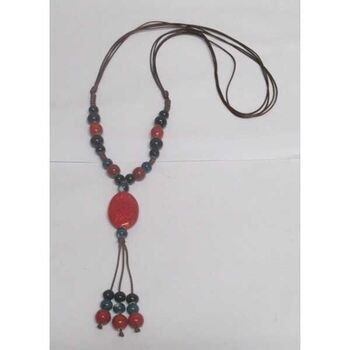 bijoux long céramique  medaille en rouge