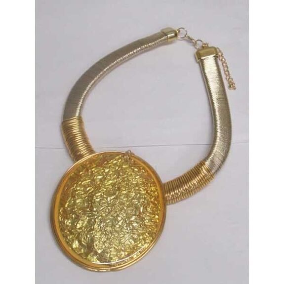 gold colored jewelry circle pendant