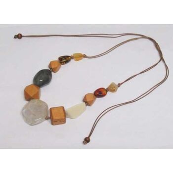 Bijoux collier cordon bois resine