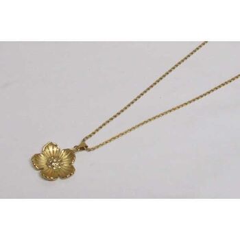 rhinestone flower pendant in steel