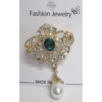 drop-shaped pearl brooch/medallion