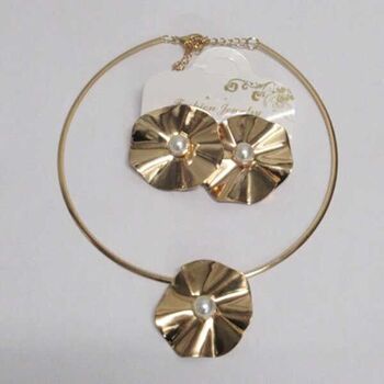 cerceau collier pendant fleur perle doré