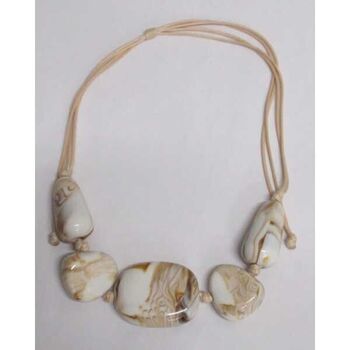 Bijoux collier femme en resine beige