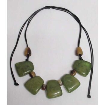 Bijoux femme hache géometrique résine vert