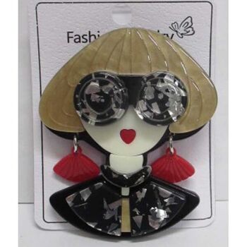 brooch jewelry for women in beauty