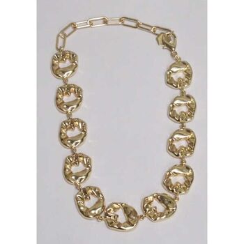 antillaise jewelery counter