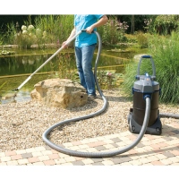 Utiliser un aspirateur de bassin : On vous explique pourquoi.