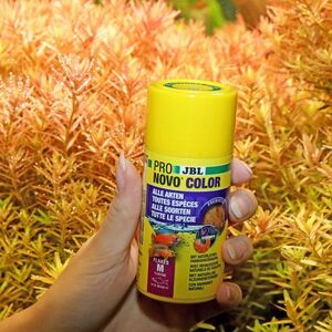 JBL PRONOVO COLOR FLAKES M 100ml -Aliment spécial couleur en flocons , taille M, pour tous poissons d’ornement de 8 à 20 cm