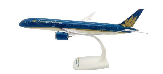 Herpa Wings Norwegian Boeing 787-9 Dreamliner 611503-001 Snap-Fit