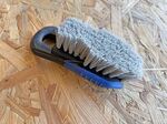 Brosse dure pour le nettoyage intérieur