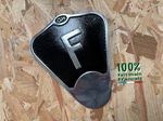 "F" GH en aluminium massif poli et peint à la main