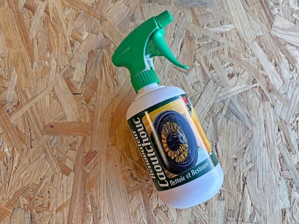 Rénovateur nettoyant caoutchoucs