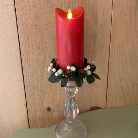 8 Anneaux De Bougie De Noël Couronne Artificielle 14cm Avec Baies Et Pommes De Pin - Décoration Table