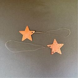 Star tag in brass - 4 cm