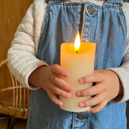 Small ivory wax led candle - Ø 5cm / H 11cm