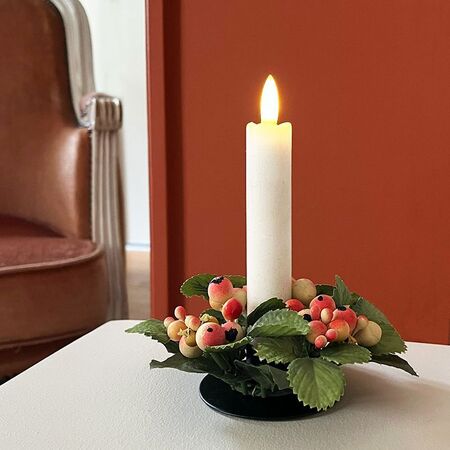 Wreath for candles - red berries  ø 2,5 cm