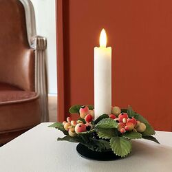 Wreath for candles - red berries  ø 2,5 cm